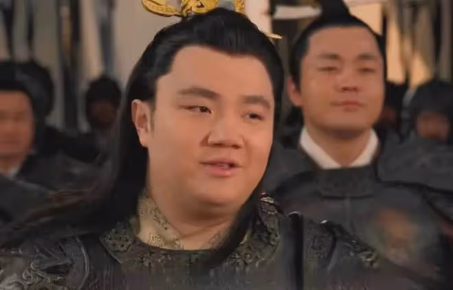 捧不紅的巴圖,扶不起的陳飛宇,唯獨王京花沒捧兒子卻成了影帝