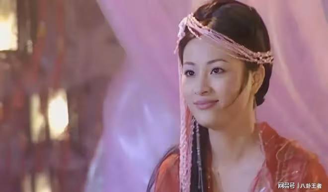 《啞巴新娘》知名女星直播!卸妝後顏值暴跌,強迫未成年女兒出鏡