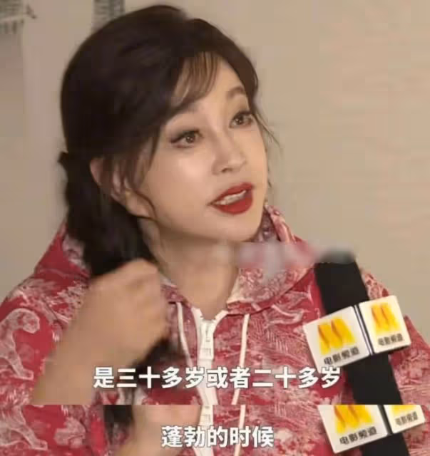 31歲黃景瑜演高中生,37歲張翰演大學生,明星扮嫩何時停?