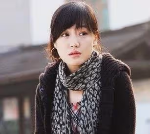 胡歌妻子首次公開露面,素顏難掩幸福,胡歌:和太太相處很融洽