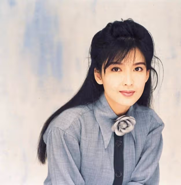 罕談夫妻間相處！周慧敏大誇對方尊重婚姻，拍拖期間卻曾八次出軌
