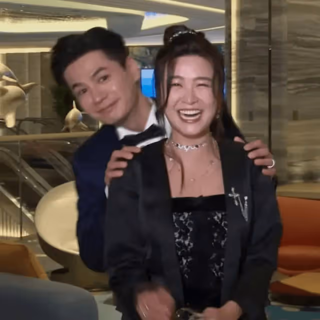 TVB新劇熱拍！視帝郭晉安發展父女戀，小花迷戀視後老公公開追星