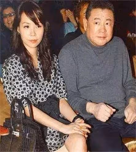 豪門叛逆?劉秀盈21歲追夢舞蹈,富爸不援手,自立門戶引關注!