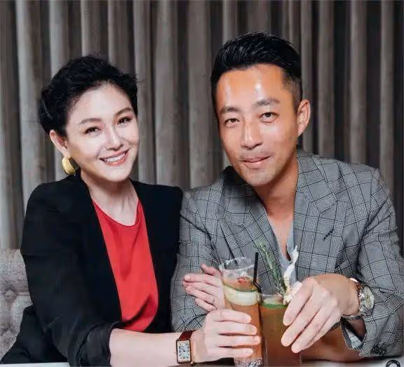 汪小菲曝大S曾家暴,還影射其向孩子灌輸錯誤政治觀,引發熱議!