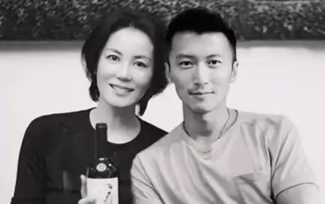 謝霆鋒再次求婚被拒,王菲的話讓他心碎,網友:張柏芝才是真愛!