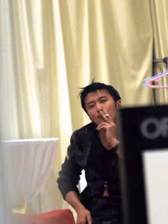 謝霆鋒：求婚3次都被拒絕，謝賢憤怒至極，不愛就把他還給張柏芝
