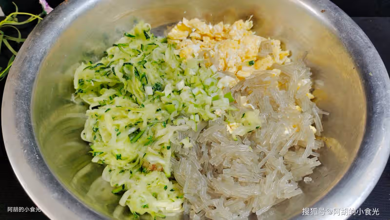 入伏後包餃子,這餡使勁吃!天熱蒸一鍋,時令鮮蔬、清爽不膩,一口一個香不停