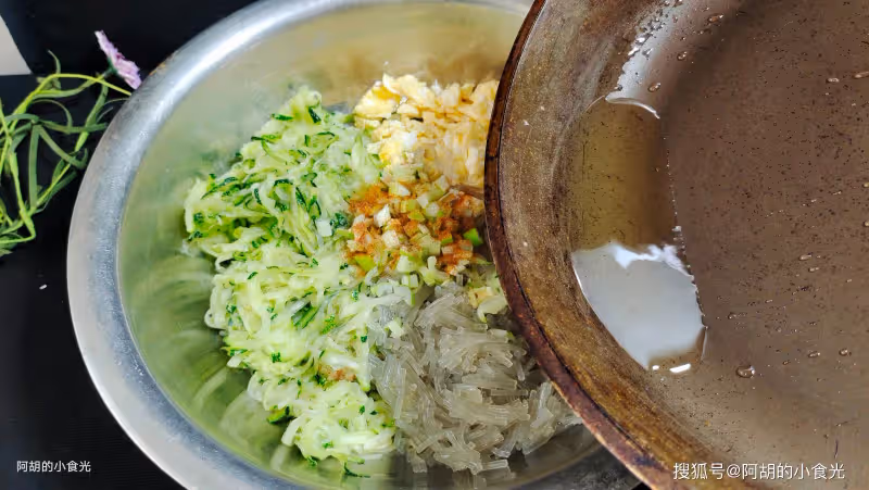 入伏後包餃子,這餡使勁吃!天熱蒸一鍋,時令鮮蔬、清爽不膩,一口一個香不停