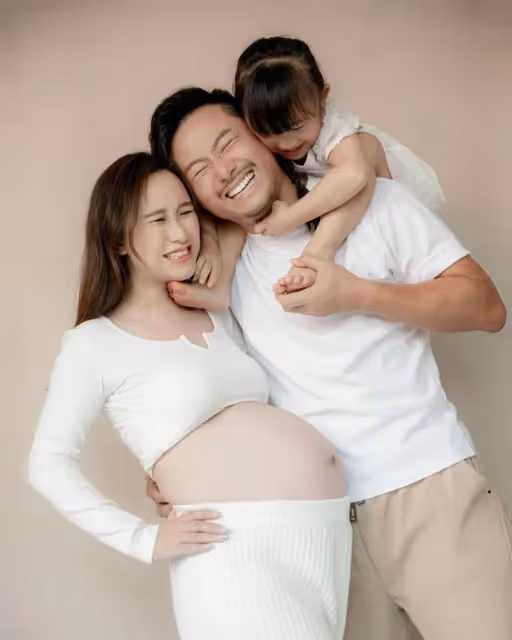 恭喜!39歲TVB男星公布寶寶性別湊成好字,兩月前宣布約滿離巢