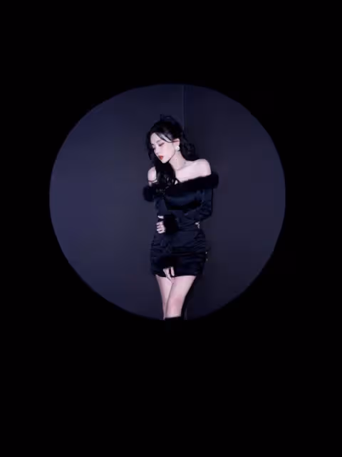娜扎當個「花瓶」挺好的，穿黑色包臀裙優雅魅惑，也瘦了不少