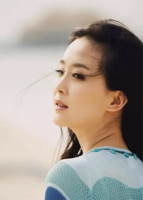50歲「晴格格」王艷慘狀被揭露:15億豪宅沒了,貴婦人設坍塌?