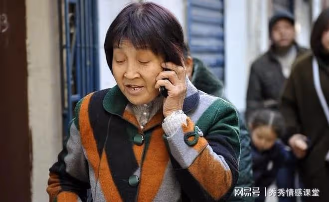 我46歲生三胎,婆家獎勵20w,娘家來電話∶你弟弟要買婚房
