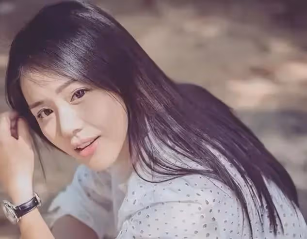 現在嫌棄她們丑,當年追成狗,這些發福的女明星,當年全是大美女