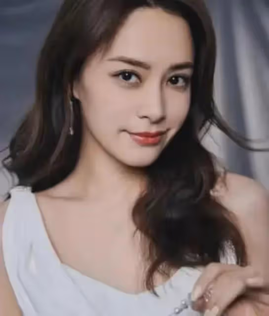 現在嫌棄她們丑,當年追成狗,這些發福的女明星,當年全是大美女