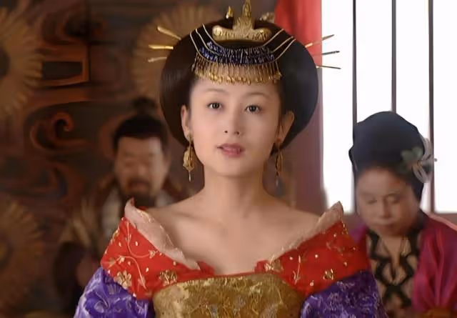 霸氣長公主別硬演,這個賽道還得看戚薇周麗淇,聰明是能演出來的