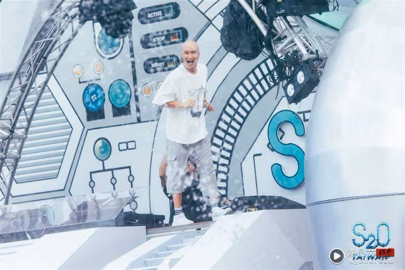 S2O登場嗨翻!韓電音和尚 《保庇》萬人濕身拜佛!中文告白:我愛中國台灣
