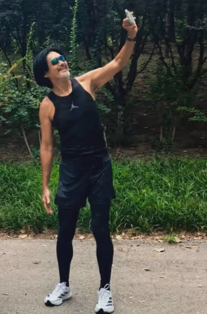 香港老牌男神近照,有人暴瘦,有人禿頭白髮,有人健碩似壯年