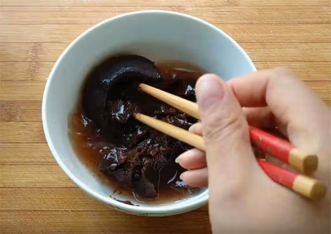 南瓜獨特做法，筷子一攪，手不沾面，香甜軟糯，20分鐘搞定早餐