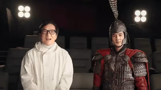 就算年輕了43歲，他倆也不像情侶