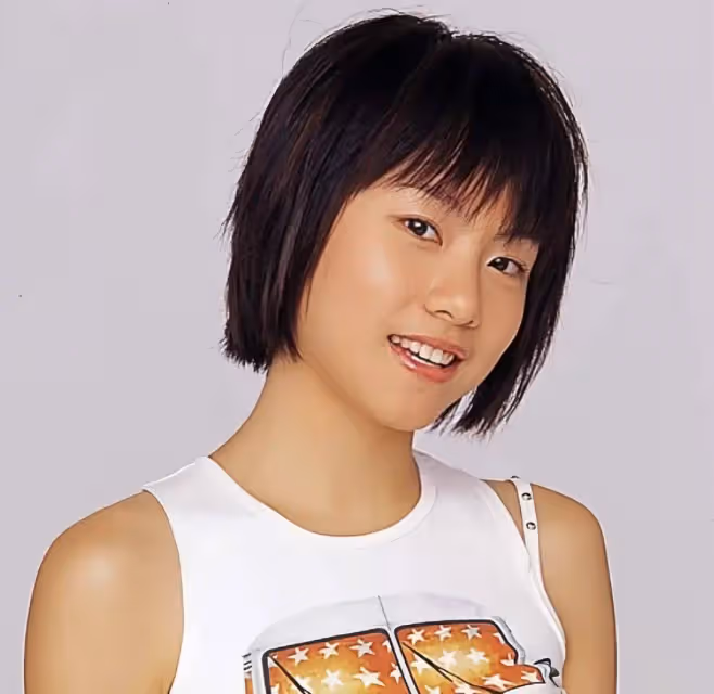 恭喜!40歲香港知名女星單身三年曝新戀情,承認與肌肉男戀愛,網友催快點結婚