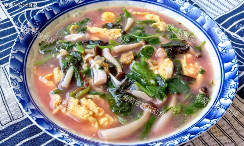 三伏天,遇見這菜使勁吃,全身是寶,營養又便宜,燉湯喝真鮮美!