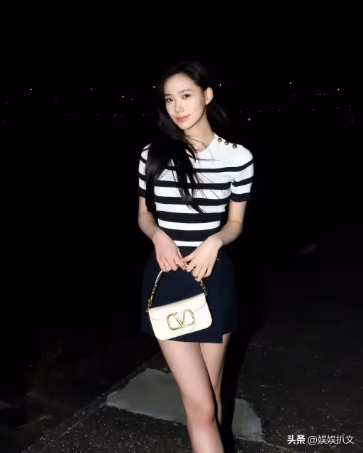 小S二女兒曬長腿魅力照,被網友誇讚太好看 小s說因為自己做了善事