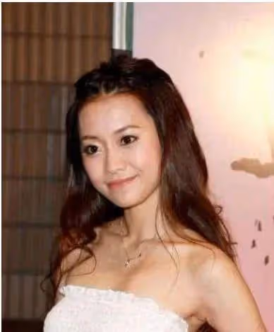 豪門玩物,幾年被折磨成牙齒全脫落,不足80斤,似骷髏,慘不忍睹