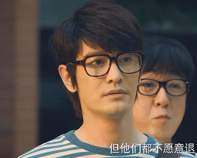 才播2集,收視第一,《赤熱》令觀眾成功入坑,央視有天花板了