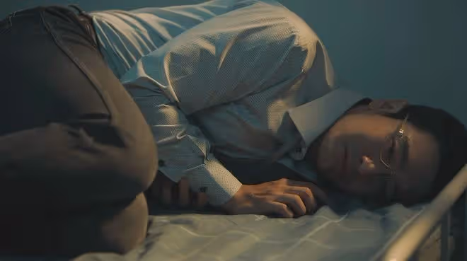 才播2集,收視第一,《赤熱》令觀眾成功入坑,央視有天花板了