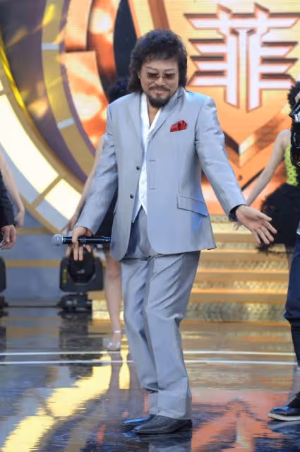 曾一集賺60萬!71歲張菲「淡出演藝圈5年」節儉生活曝光,巧遇徐乃麟「在鄉下當指揮官」近照太驚人
