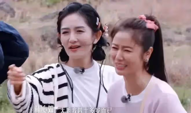 趙雅芝滿臉皺紋,劉曉慶眼皮聳拉,「不老女神」都是假的