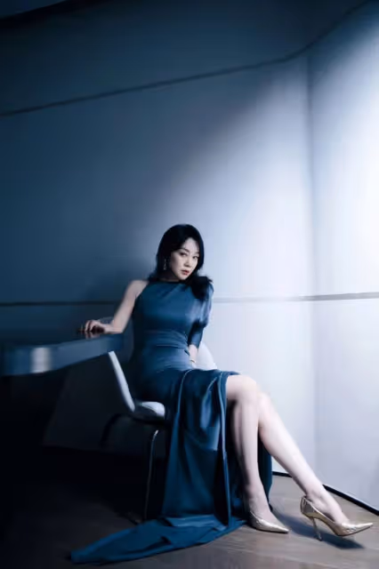 趙雅芝滿臉皺紋,劉曉慶眼皮聳拉,「不老女神」都是假的