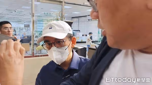遲到22分鐘!網購7少女不雅片「最小12歲」 黃子佼現身開庭