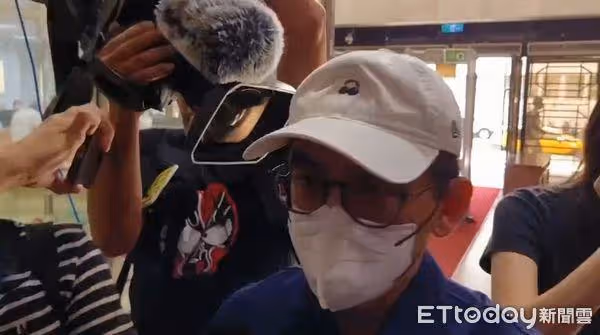 遲到22分鐘!網購7少女不雅片「最小12歲」 黃子佼現身開庭