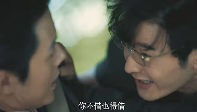 明明滿臉褶子,眼神猥瑣,卻要演大學生,網友:你自己看看這像嗎