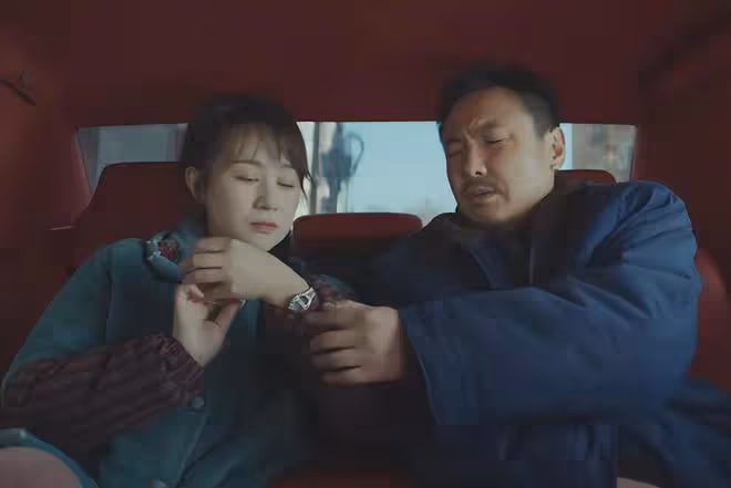 《抓娃娃》票房炸了!躲過了沈騰馬麗,卻被男三號演員給驚艷了