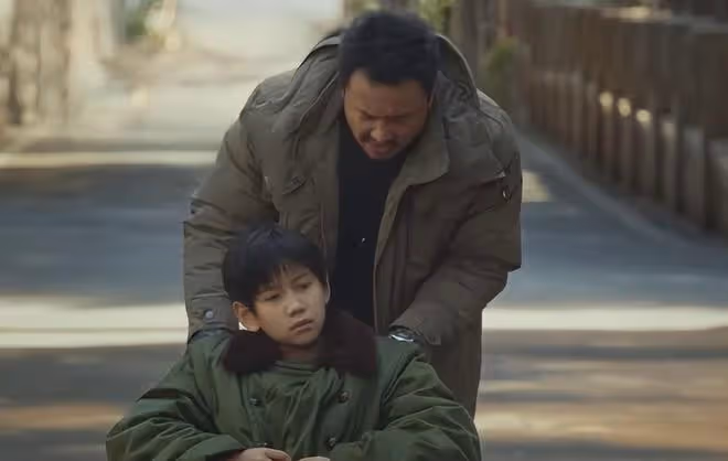 《抓娃娃》票房炸了!躲過了沈騰馬麗,卻被男三號演員給驚艷了