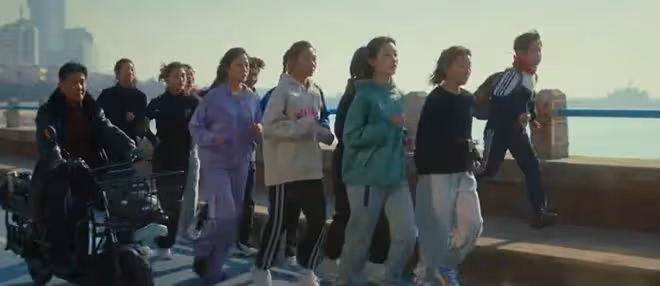 《抓娃娃》票房炸了!躲過了沈騰馬麗,卻被男三號演員給驚艷了