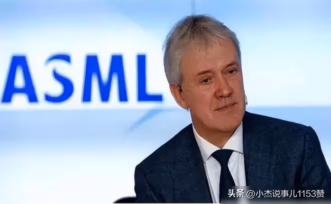 光刻機巨頭開始慌了，中國造不成光刻機，但是要造一個光刻工廠！