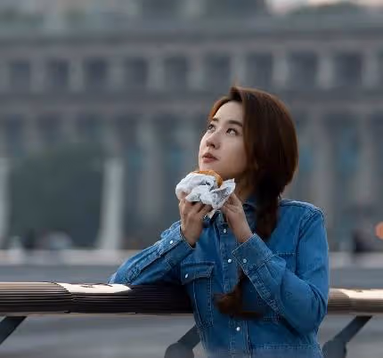 玫瑰故事：看起來光芒四射、完美無瑕的玫瑰，實際缺少愛人的能力