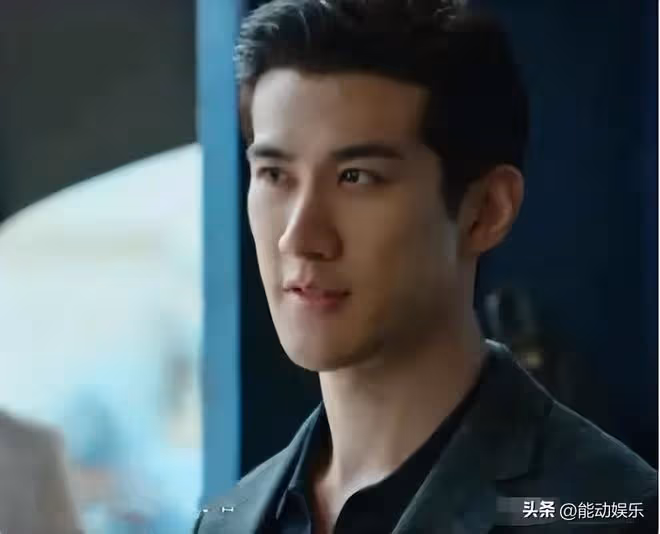 《赤熱》首播2集,跟央一的夢想城有一拼,黃曉明新劇能爆嗎?