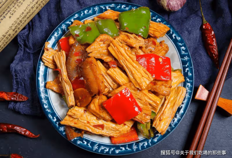如何快速泡發腐竹?教您一個好方法,30分鐘泡好,無硬芯有韌勁