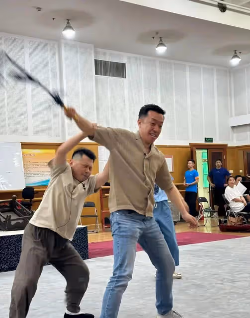 李菁何雲偉再次合作,排練現場畫面曝光,動作熟練專業性強