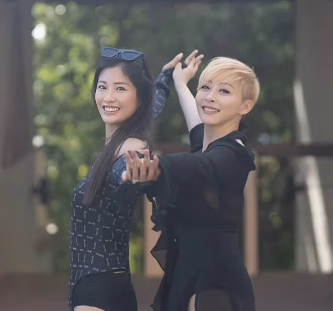 TVB女星曬泳裝照身材豐滿,七年演一個角色,網友:浪費好演技