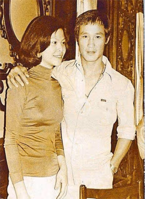 77歲老戲骨領證,曾35秒ko日本拳王,功夫比肩李小龍