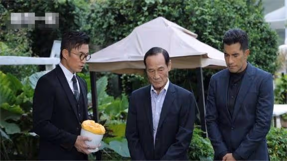 77歲老戲骨領證,曾35秒ko日本拳王,功夫比肩李小龍