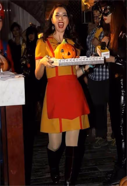 40歲黃小蕾:拒杜淳告白,倒追大張偉無果,卻38天閃婚生閃寶