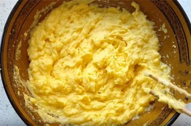 一碗玉米面，加點麵粉，開水一燙，手不沾面，10分鐘解決全家早餐