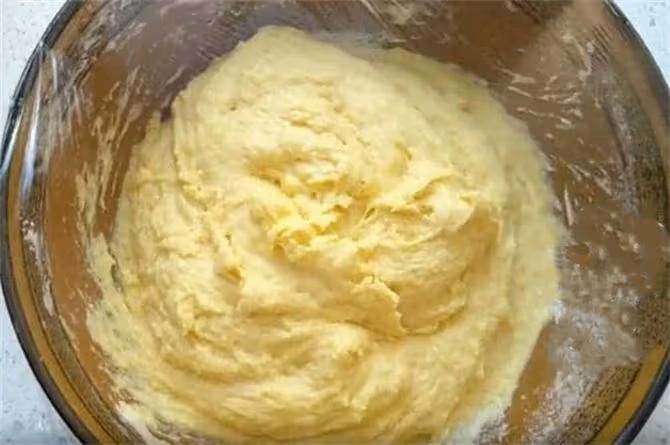 一碗玉米面，加點麵粉，開水一燙，手不沾面，10分鐘解決全家早餐