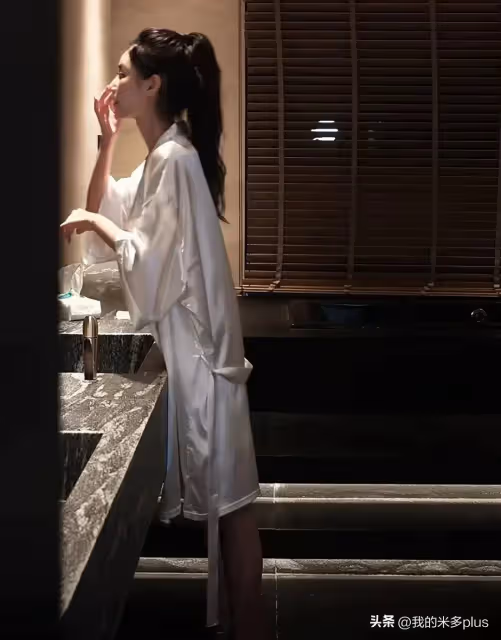 汪小菲老婆曬台北生活,Mandy在租的豪宅健身,吃自家香腸帶貨